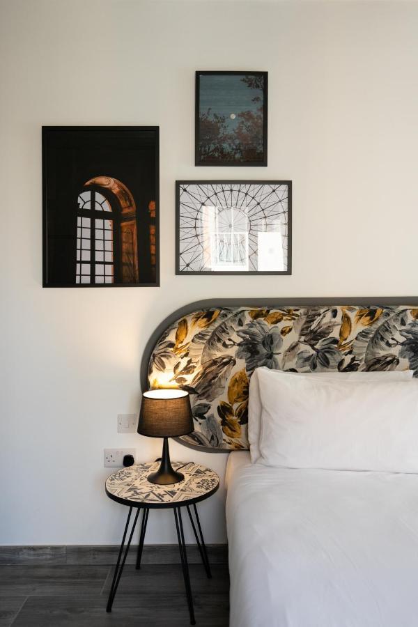 Lady Todd Hotel